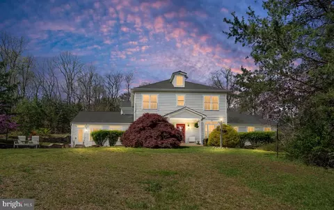 4752 Greene Love Ln, Marshall, VA 20115