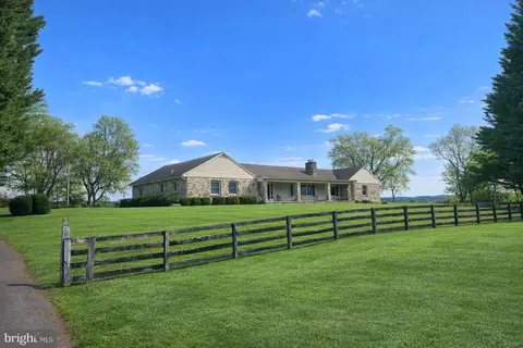 9265 Ramey Rd, Marshall, VA 20115 photo 2