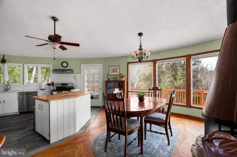 10803 Crest Hill Rd, Marshall, VA 20115 photo 7