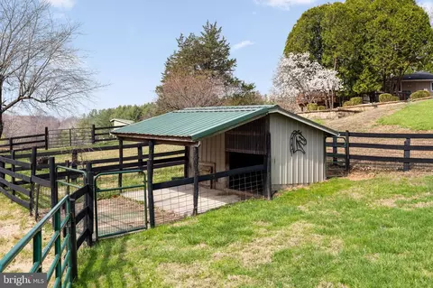 10803 Crest Hill Rd, Marshall, VA 20115 photo 24