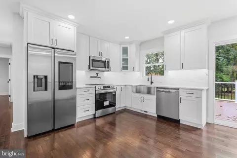 7163 Riley Rd, Warrenton, VA 20187