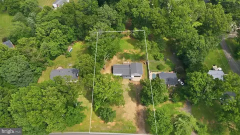7163 Riley Rd, Warrenton, VA 20187