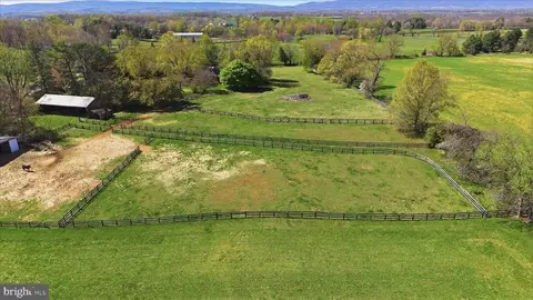 View/Area - 2517 Five Points Rd, Marshall, VA 20115 photo 4 of 12