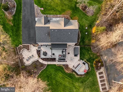 View/Area - 6165 Mint Springs Dr, Warrenton, VA 20187 photo 1 of 11