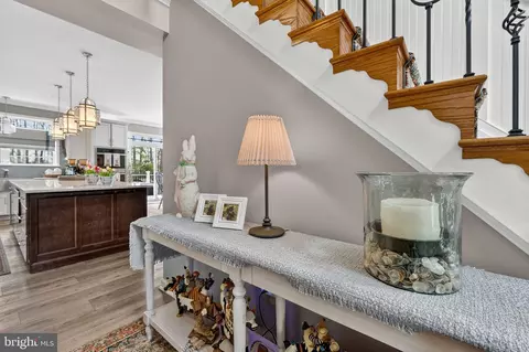 Entry Way - 6165 Mint Springs Dr, Warrenton, VA 20187 photo 3 of 12