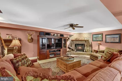 Other - 6165 Mint Springs Dr, Warrenton, VA 20187 photo 23 of 46
