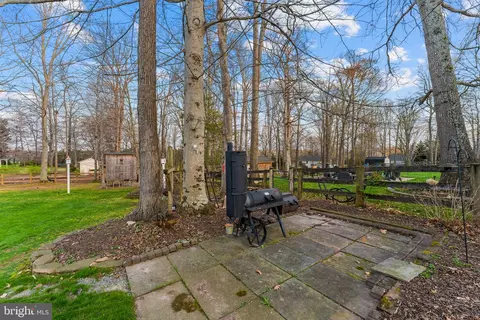 Exterior - 6165 Mint Springs Dr, Warrenton, VA 20187 photo 31 of 39
