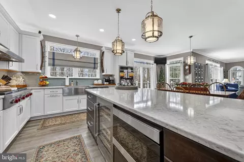 Kitchen - 6165 Mint Springs Dr, Warrenton, VA 20187 photo 7 of 7
