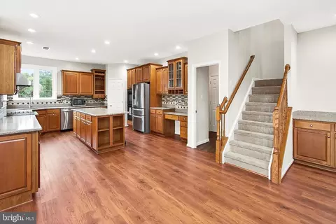 Other - 5548 Eiseley Ct, Warrenton, VA 20187 photo 4 of 24