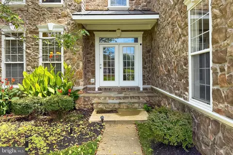 Other - 5548 Eiseley Ct, Warrenton, VA 20187 photo 2 of 24