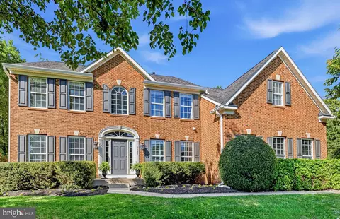 5068 Dawn Ct, Warrenton, VA 20187