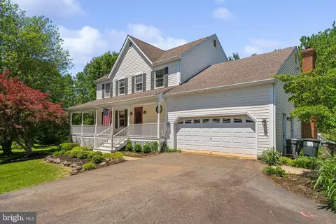 7708 Castlebury Ct, Warrenton, VA 20186