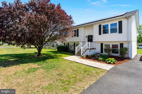 10844 Blake Ln, Bealeton, VA 22712
