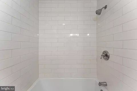 Bath - 8609 Harrison Ct, Marshall, VA 20115 photo 1 of 1