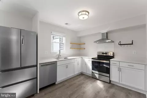 Kitchen - 8609 Harrison Ct, Marshall, VA 20115 photo 1 of 1