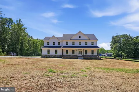 9586 S Pines Rd, Warrenton, VA 20186