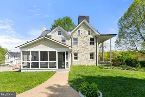 Exterior - 6370 6378 John Barton Payne Rd, Marshall, VA 20115 photo 10 of 23
