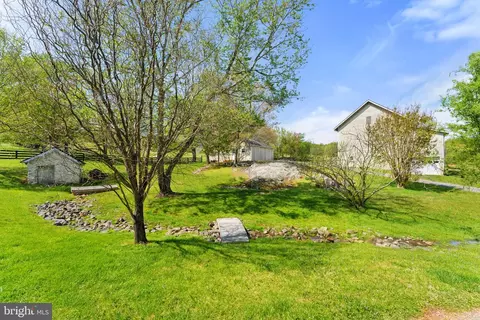 Exterior - 6370 6378 John Barton Payne Rd, Marshall, VA 20115 photo 16 of 23