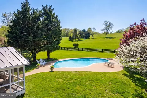 Exterior - 6370 6378 John Barton Payne Rd, Marshall, VA 20115 photo 11 of 23