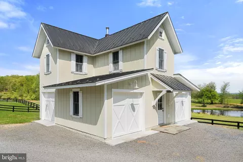Exterior - 6370 6378 John Barton Payne Rd, Marshall, VA 20115 photo 19 of 23