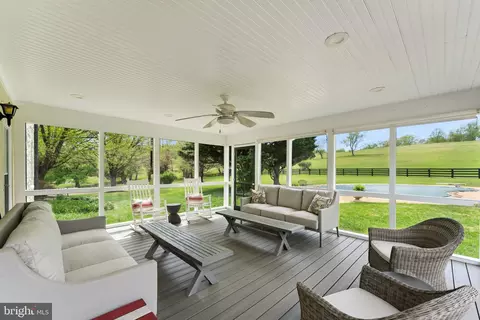 Exterior - 6370 6378 John Barton Payne Rd, Marshall, VA 20115 photo 6 of 23