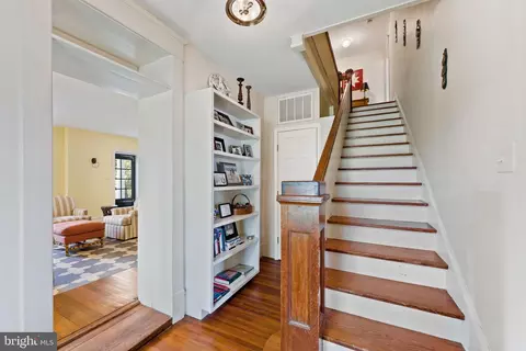 Entry Way - 6370 6378 John Barton Payne Rd, Marshall, VA 20115 photo 2 of 5