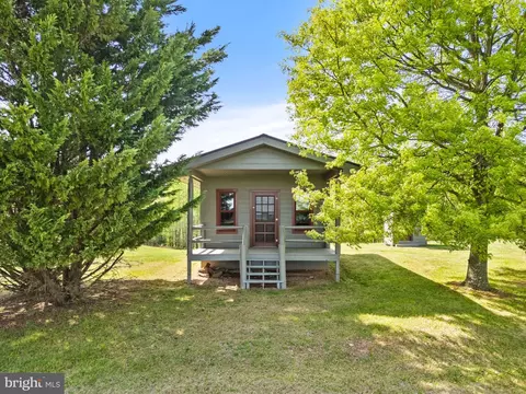 Exterior - 6370 6378 John Barton Payne Rd, Marshall, VA 20115 photo 21 of 23
