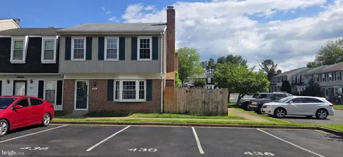 436 Forest Ct, Warrenton, VA 20186