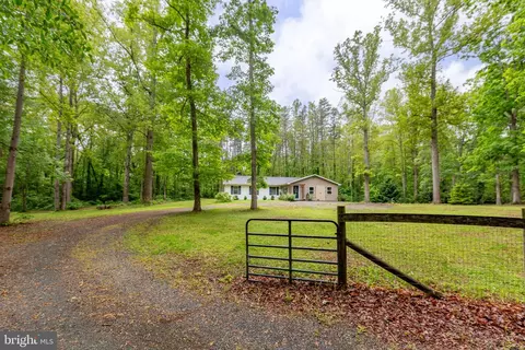 4281 Bear Bug Ln, Bealeton, VA 22712 photo 2
