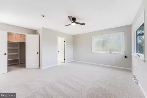 Bedroom - 6891 Wilson Rd, Marshall, VA 20115 photo 5 of 7
