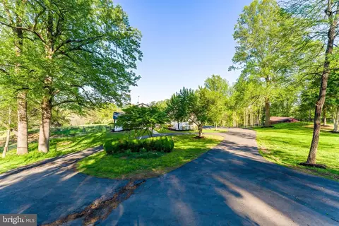 Exterior - 6891 Wilson Rd, Marshall, VA 20115 photo 18 of 32