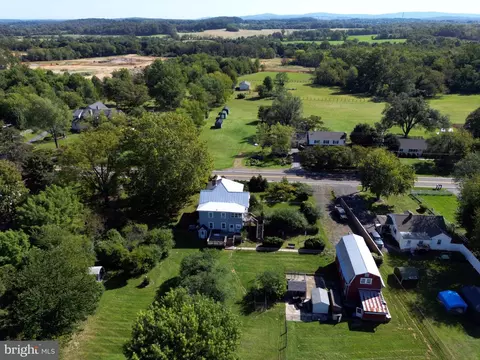 View/Area - 4102 Rectortown Rd, Marshall, VA 20115 photo 1 of 7