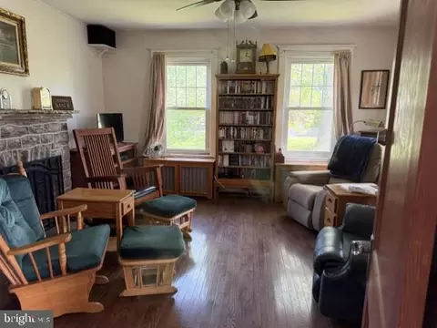 4102 Rectortown Rd, Marshall, VA 20115 photo 10