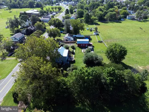 View/Area - 4102 Rectortown Rd, Marshall, VA 20115 photo 3 of 7