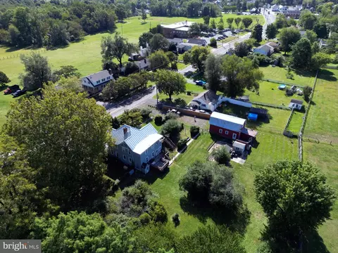View/Area - 4102 Rectortown Rd, Marshall, VA 20115 photo 2 of 7
