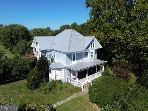 Exterior - 4102 Rectortown Rd, Marshall, VA 20115 photo 10 of 10
