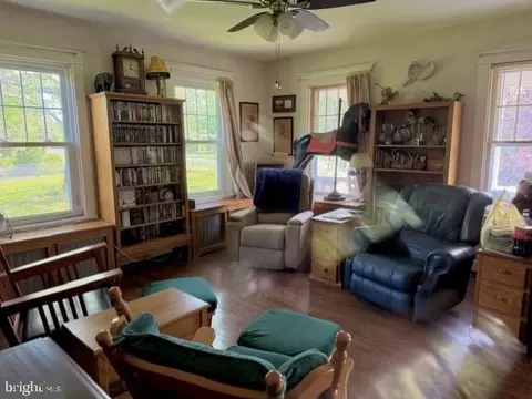 4102 Rectortown Rd, Marshall, VA 20115 photo 8