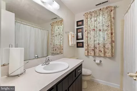 Bath - 8026 Burwell Rd, Catlett, VA 20119 photo 3 of 3