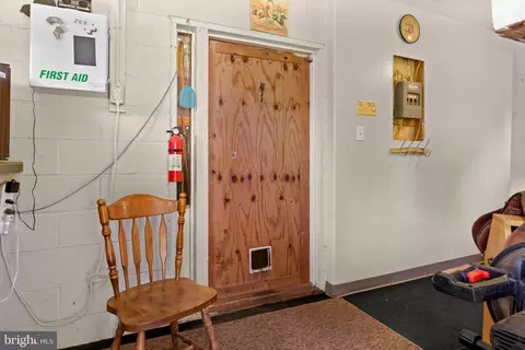 Entry Way - 8026 Burwell Rd, Catlett, VA 20119 photo 2 of 2