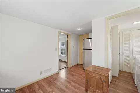 Entry Way - 2674 Five Points Rd, Marshall, VA 20115 photo 10 of 13