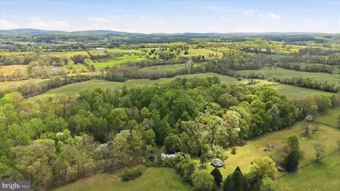 View/Area - 2674 Five Points Rd, Marshall, VA 20115 photo 1 of 8