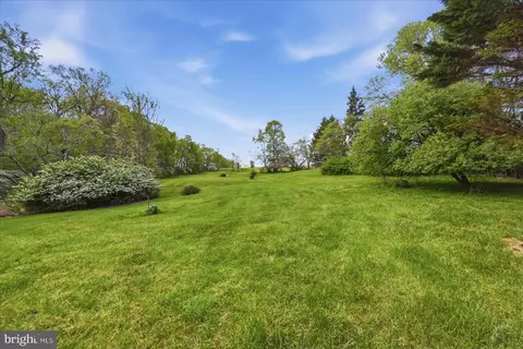 Exterior - 2674 Five Points Rd, Marshall, VA 20115 photo 1 of 14