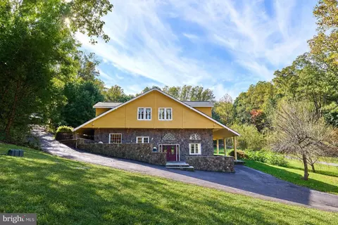 10257 Stillhouse Rd, Delaplane, VA 20144