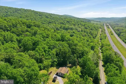 View/Area - 13010 Belle Meade Ln, Markham, VA 22643 photo 4 of 7