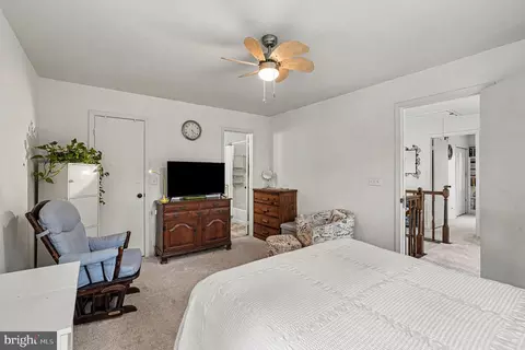 Bedroom - 740 Cherry Tree Ln, Warrenton, VA 20186 photo 3 of 4