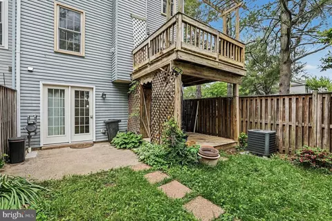 Exterior - 740 Cherry Tree Ln, Warrenton, VA 20186 photo 2 of 6