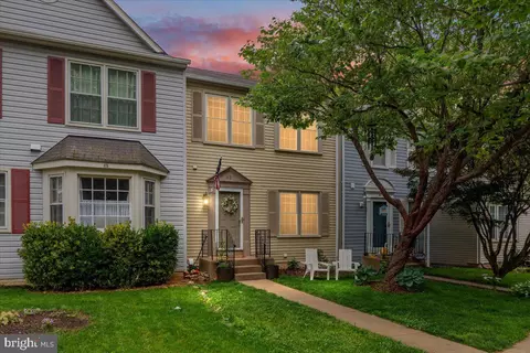 63 Pepper Tree Ct, Warrenton, VA 20186