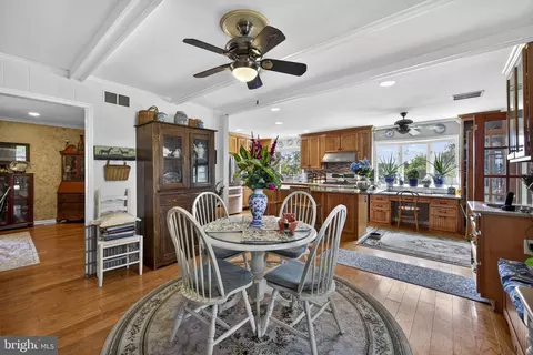 Dining - 3934 Rectortown Rd, Marshall, VA 20115 photo 1 of 3