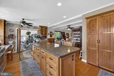 Kitchen - 3934 Rectortown Rd, Marshall, VA 20115 photo 2 of 8