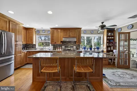 Kitchen - 3934 Rectortown Rd, Marshall, VA 20115 photo 5 of 8